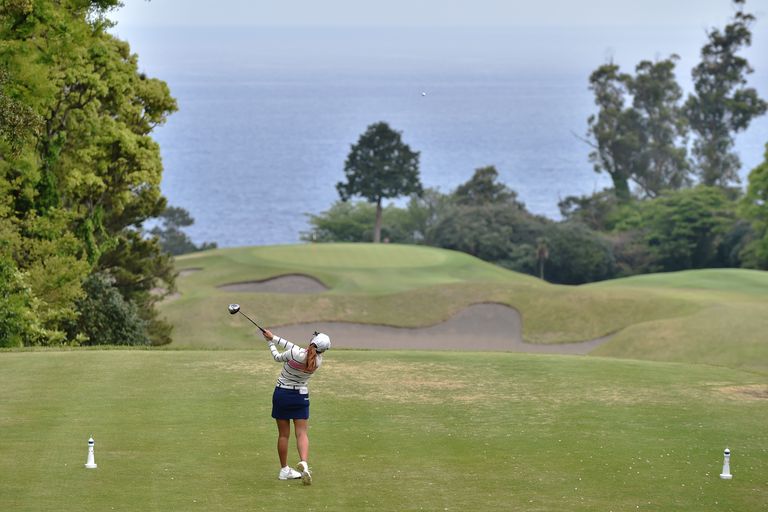 Shots Golf Li Kurva Dritt matul it-titjira